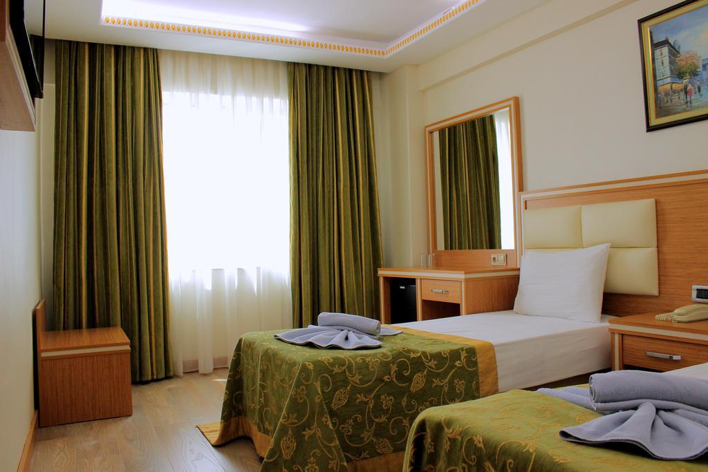 Hotel Buyuk Paris Stambuł Zewnętrze zdjęcie